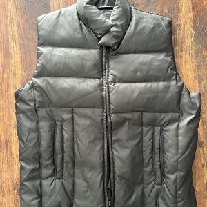 Banana Republic Women’s  Black Puffer Vest